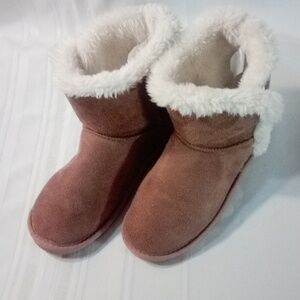 Women's slip on booties
